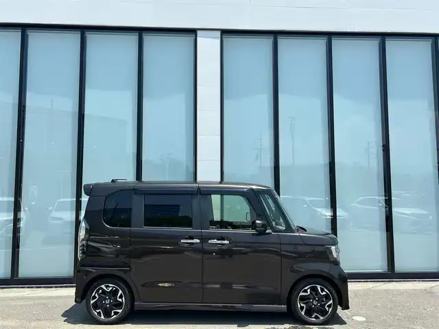 ホンダ Ｎ ＢＯＸ カスタム G L ターボ ホンダセンシング 大阪府 2020(令2)年 3.9万km プレミアムグラマラスブロンズP 純正ナビ/   フルセグTV/CD/DVD/Bluetooth/USB/バックモニター/ターボ車/衝突軽減ブレーキ/横滑り防止装置/コーナーセンサー/前席シートヒーター/両側パワースライドドア/レーダークルーズコントロール/レーンキープアシスト/パドルシフト/アイドリングストップ/前後ドライブレコーダー/純正15インチアルミホイール/純正フロアマット/プッシュスタート/スマートキー/ＥＴＣ/ＬＥＤ/禁煙車