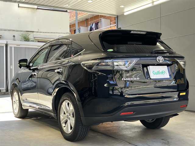 トヨタ ハリアー エレガンス 東京都 2014(平26)年 6.1万km ブラック 4WD/スライディングルーフ/純正ナビゲーション/地上デジタルテレビ/Bカメラ/ドライブレコーダー(前後）/ETC/プッシュスタート/スマートキー/ハンズフリー/USB/LEDヘッドライト・フォグライト/純正アルミホイール17インチ/純正フロアマット/メーカー保証書/取扱説明書