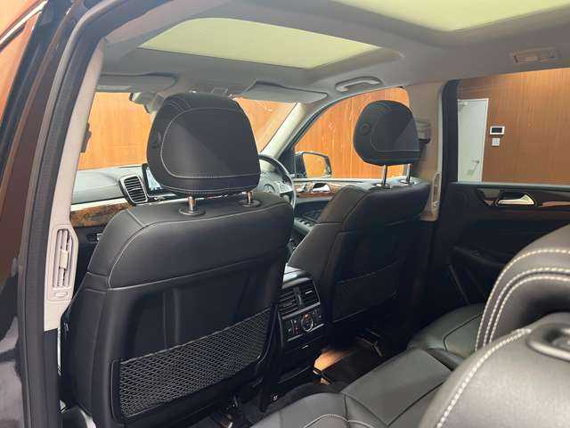 メルセデス・ベンツ ＧＬＳ３５０ｄ 4マチックスポーツ 千葉県 2016(平28)年 5.5万km オブシディアンブラック パノラマＳＲ　/黒革　/ｈａｒｍａｎｋａｒｄｏｎサウンド　/ＡＣＣ　/ナビ　/ＴＶ　/Ｂｌｕｅｔｏｏｔｈ接続　/３６０°パーキングアシスト　/シートＨ　/電動リアゲート　/アンビエントライト　/衝突軽減Ｂ　/ＢＳＭ　/ＬＫＡ