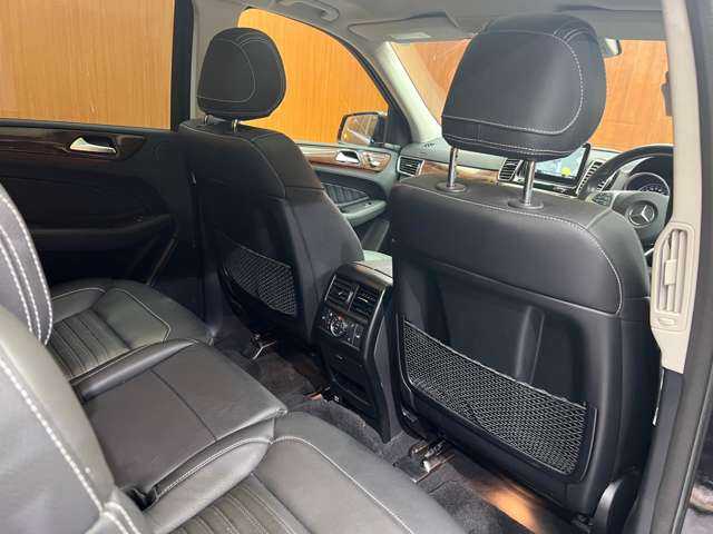 メルセデス・ベンツ ＧＬＳ３５０ｄ 4マチックスポーツ 千葉県 2016(平28)年 5.5万km オブシディアンブラック パノラマＳＲ　/黒革　/ｈａｒｍａｎｋａｒｄｏｎサウンド　/ＡＣＣ　/ナビ　/ＴＶ　/Ｂｌｕｅｔｏｏｔｈ接続　/３６０°パーキングアシスト　/シートＨ　/電動リアゲート　/アンビエントライト　/衝突軽減Ｂ　/ＢＳＭ　/ＬＫＡ