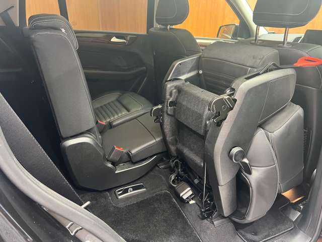 メルセデス・ベンツ ＧＬＳ３５０ｄ 4マチックスポーツ 千葉県 2016(平28)年 5.5万km オブシディアンブラック パノラマＳＲ　/黒革　/ｈａｒｍａｎｋａｒｄｏｎサウンド　/ＡＣＣ　/ナビ　/ＴＶ　/Ｂｌｕｅｔｏｏｔｈ接続　/３６０°パーキングアシスト　/シートＨ　/電動リアゲート　/アンビエントライト　/衝突軽減Ｂ　/ＢＳＭ　/ＬＫＡ