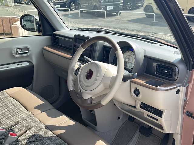 スズキ ラパン ＬＣ X 静岡県 2024(令6)年 0.5万km テラコッタピンクメタリック/アーバンブラウン 2トーン 純正ディスプレイオーディオ/・Bluetooth/・USB/・AM/・FM/主要装備/・衝突軽減/・レーンキープ/・横滑り防止装置/・コーナーセンサー/・バックカメラ/・シートヒーターD+N席/・スマートキー/・プッシュスタート/・LEDヘッドライト/・オートライト