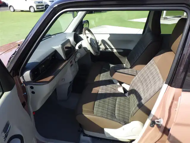 スズキ ラパン ＬＣ X 千葉県 2024(令6)年 0.5万km テラコッタピンクメタリック/アーバンブラウン 2トーン デュアルカメラブレーキサポート/アイドリングストップ/ディスプレイオーディオ/【Bluetooth接続】/バックカメラ/ハーフレザーシート/前席シートヒーター/革巻きステアリング/ステアリングスイッチ/LEDヘッドライト/ウインカーミラー/リアコーナーセンサー/携帯リモコン