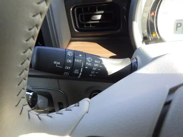 スズキ ラパン ＬＣ X 千葉県 2024(令6)年 0.5万km テラコッタピンクメタリック/アーバンブラウン 2トーン デュアルカメラブレーキサポート/アイドリングストップ/ディスプレイオーディオ/【Bluetooth接続】/バックカメラ/ハーフレザーシート/前席シートヒーター/革巻きステアリング/ステアリングスイッチ/LEDヘッドライト/ウインカーミラー/リアコーナーセンサー/携帯リモコン