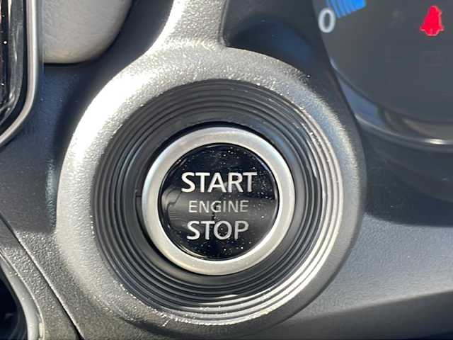 日産 デイズ X 神奈川県 2021(令3)年 0.7万km ホワイトパール 純正9インチメモリナビ/CD/DVD/SD/Bluetooth/フルセグ /【MM320D-L】/アラウンドビューモニター/エマージェンシーブレーキ/コーナーセンサー/ドアバイザー/フロアマット/プッシュスタート/スマートキー
