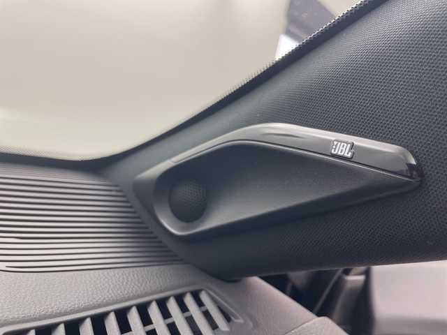 トヨタ ハリアー Z 群馬県 2022(令4)年 2.8万km プレシャスブラックパール 純正１２．３型ナビ　調光パノラマルーフ　全周囲カメラ　ＪＢＬ　デジタルインナーミラー　アダプティブクルーズコントロール　衝突被害軽減ブレーキ　電動リアゲート　ＬＥＤヘッドライト　ＥＴＣ２．０　禁煙車