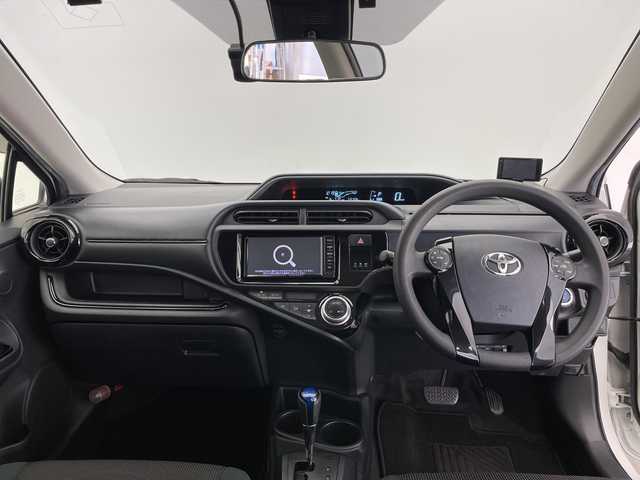 トヨタ アクア S スタイルブラック 長野県 2016(平28)年 6万km ライムホワイトパールクリスタルシャイン 禁煙車/純正SDナビ（型番：NSCD-W66）/（Bluetooth＆CD＆ワンセグTV）/バックカメラ/ETC/ドライブレコーダー（前後）/純正フロアマット/レーンディパーチャーアラート/衝突被害軽減システム/オートライト/オートマチックハイビーム/フォグランプ/LEDヘッドライト/スマートキー/スペアキー/保証書/取扱説明書