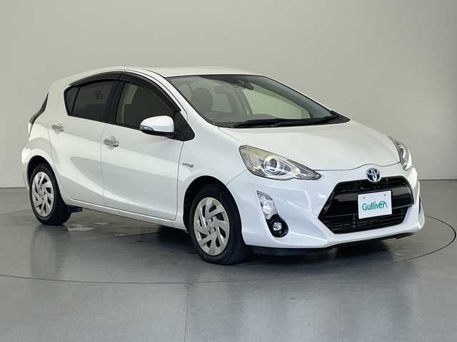 トヨタ アクア S スタイルブラック 長野県 2016(平28)年 6万km ライムホワイトパールクリスタルシャイン 禁煙車/純正SDナビ（型番：NSCD-W66）/（Bluetooth＆CD＆ワンセグTV）/バックカメラ/ETC/ドライブレコーダー（前後）/純正フロアマット/レーンディパーチャーアラート/衝突被害軽減システム/オートライト/オートマチックハイビーム/フォグランプ/LEDヘッドライト/スマートキー/スペアキー/保証書/取扱説明書