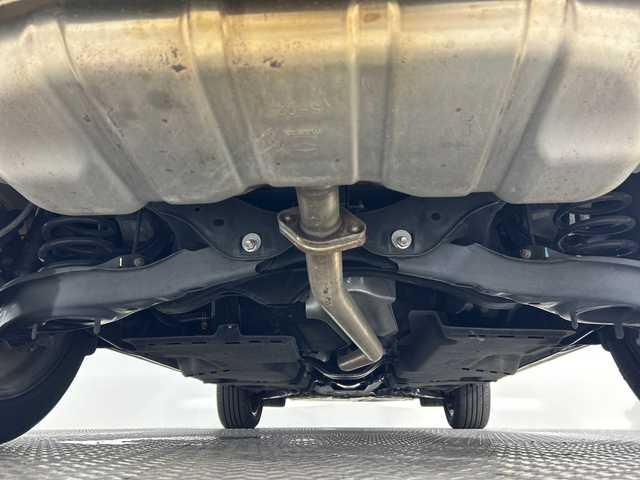 マツダ ＣＸ－５ XD Lパッケージ 茨城県 2018(平30)年 5.7万km スノーフレイクホワイトパールマイカ i-ACTTIVSENSE/純正ナビ/・BT/フルセグTV/AUX/USB/CD/DVD/AM/FM/バックカメラ/BOSEプレミアムサウンド/レザーシート/パワーシート(D/N)/シートヒーター(D/N/二列目)/メモリシート(D)/ETC/パワーバックドア/MTモード/電動サイドブレーキ/オートブレーキホールド/革巻きステアリング/ステアリングスイッチ/ステアリングヒーター/Autoライト/スマートキー/スペアキー/プッシュスタートボタン/電動格納ミラー/ウィンカーミラー/トノカバー/LEDヘッドライト/フォグランプ/純正フロアマット/純正19インチアルミホイール