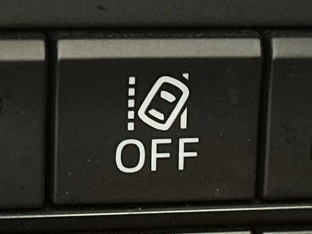 マツダ ＣＸ－５ XD Lパッケージ 茨城県 2018(平30)年 5.7万km スノーフレイクホワイトパールマイカ i-ACTTIVSENSE/純正ナビ/・BT/フルセグTV/AUX/USB/CD/DVD/AM/FM/バックカメラ/BOSEプレミアムサウンド/レザーシート/パワーシート(D/N)/シートヒーター(D/N/二列目)/メモリシート(D)/ETC/パワーバックドア/MTモード/電動サイドブレーキ/オートブレーキホールド/革巻きステアリング/ステアリングスイッチ/ステアリングヒーター/Autoライト/スマートキー/スペアキー/プッシュスタートボタン/電動格納ミラー/ウィンカーミラー/トノカバー/LEDヘッドライト/フォグランプ/純正フロアマット/純正19インチアルミホイール