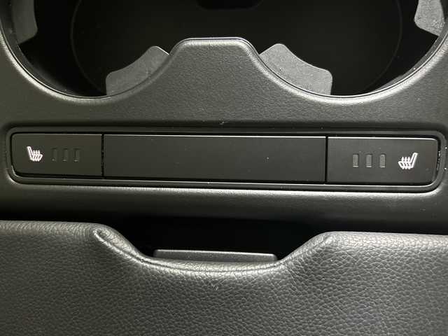 マツダ ＣＸ－５ XD Lパッケージ 茨城県 2018(平30)年 5.7万km スノーフレイクホワイトパールマイカ i-ACTTIVSENSE/純正ナビ/・BT/フルセグTV/AUX/USB/CD/DVD/AM/FM/バックカメラ/BOSEプレミアムサウンド/レザーシート/パワーシート(D/N)/シートヒーター(D/N/二列目)/メモリシート(D)/ETC/パワーバックドア/MTモード/電動サイドブレーキ/オートブレーキホールド/革巻きステアリング/ステアリングスイッチ/ステアリングヒーター/Autoライト/スマートキー/スペアキー/プッシュスタートボタン/電動格納ミラー/ウィンカーミラー/トノカバー/LEDヘッドライト/フォグランプ/純正フロアマット/純正19インチアルミホイール