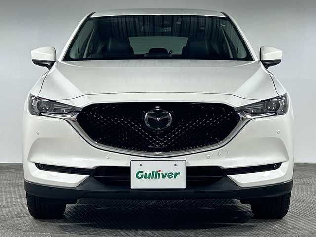 マツダ ＣＸ－５ XD Lパッケージ 茨城県 2018(平30)年 5.7万km スノーフレイクホワイトパールマイカ i-ACTTIVSENSE/純正ナビ/・BT/フルセグTV/AUX/USB/CD/DVD/AM/FM/バックカメラ/BOSEプレミアムサウンド/レザーシート/パワーシート(D/N)/シートヒーター(D/N/二列目)/メモリシート(D)/ETC/パワーバックドア/MTモード/電動サイドブレーキ/オートブレーキホールド/革巻きステアリング/ステアリングスイッチ/ステアリングヒーター/Autoライト/スマートキー/スペアキー/プッシュスタートボタン/電動格納ミラー/ウィンカーミラー/トノカバー/LEDヘッドライト/フォグランプ/純正フロアマット/純正19インチアルミホイール