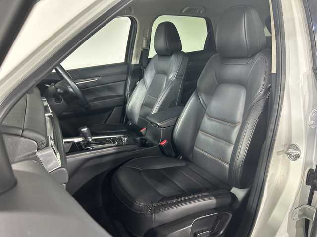 マツダ ＣＸ－５ XD Lパッケージ 茨城県 2018(平30)年 5.7万km スノーフレイクホワイトパールマイカ i-ACTTIVSENSE/純正ナビ/・BT/フルセグTV/AUX/USB/CD/DVD/AM/FM/バックカメラ/BOSEプレミアムサウンド/レザーシート/パワーシート(D/N)/シートヒーター(D/N/二列目)/メモリシート(D)/ETC/パワーバックドア/MTモード/電動サイドブレーキ/オートブレーキホールド/革巻きステアリング/ステアリングスイッチ/ステアリングヒーター/Autoライト/スマートキー/スペアキー/プッシュスタートボタン/電動格納ミラー/ウィンカーミラー/トノカバー/LEDヘッドライト/フォグランプ/純正フロアマット/純正19インチアルミホイール