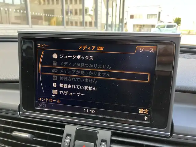 アウディ Ａ６ 2．8 FSI クワトロ 三重県 2012(平24)年 9.5万km グレイシアホワイトメタリック ♪4WD/♪車検 令和9年10月12日迄/黒革シート/前席パワーシート (D席メモリ付)/前席シートヒーター/スマートキー×2/プッシュスタート/パーキングエイド/オートブレーキホールド/BOSEサウンド/純正ナビ/・CD・SD・DTV/・DVD再生/・Bluetoothオーディオ/・バックカメラ/アイドリングストップ/20インチAW/LEDヘッドライト/リアフォグライト/オートライト/ウィンカーミラー/オートリトラクタブルミラー/革巻ステアリング/ステアリングスイッチ/クルーズコントロール/ウッドパネル/スモークフィルム/フロアマット/ETC/サイド/カーテンエアバック