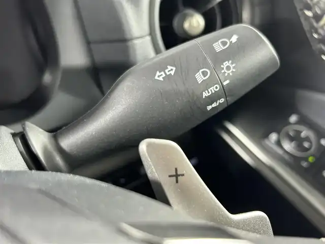 レクサス ＩＳ 500 Fスポーツパフォーマンス 佐賀県 2023(令5)年 0.7万km ホワイトノーヴァガラスフレーク AA仕入れ：評価点5点/ワンオーナー/メーカーOP/・3眼LEDヘッドライト/・オレンジキャリパー/・サンルーフ/メーカー純正ナビ＜フルセグTV/Bluetooth＞/パノラミックビューモニター/パワーシート＜運転席/助手席＞/ベンチレーション＜運転席/助手席＞/メモリシート/本革スポーツシート/ENKEI製19インチアルミホイール/Lexus Safety Sense/・PCS/・LTA/・RSA/・レーダークルーズコントロール/・BSM/・ヒルスタートアシストコントロール/・パーキングサポートブレーキ