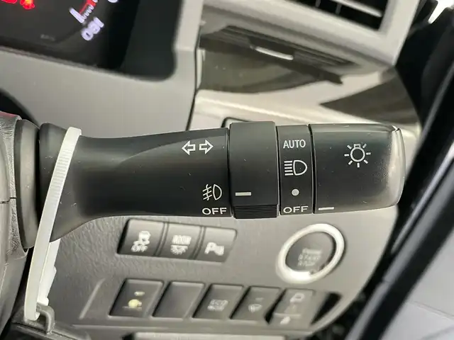 トヨタ アルファード 240S タイプゴールド 愛知県 2013(平25)年 11万km ブラック 社外ALPINE8インチナビ/バックカメラ/Bluetooth/フルセグTV/横滑り防止装置/コーナーセンサー/オートライト/フォグランプ/両側パワースライドドア/電動リアゲート/純正AW/純正フロアマット/ドライブレコーダー/ビルトインETC/プッシュスタート/スマートキー