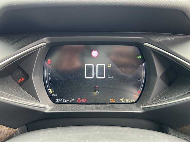 ＤＳオートモビル ＤＳ３ クロスバック ソーシック 岐阜県 2020(令2)年 4.1万km 黒 登録時走行距離４０７４２ｋｍ/純正ディスプレイオーディオ/バックカメラ/ブラインドスポットモニター/レーダークルーズコントロール/レーンキープアシスト/コーナーセンサー前後/ＬＥＤヘッドライト/ハーフレザーシート/プッシュスタート/純正アルミホイール/スマートキー/ETC/フルフラットシート/デイライト/オートライト/置くだけ充電スポット/フロアマット