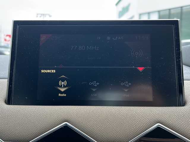 ＤＳオートモビル ＤＳ３ クロスバック ソーシック 岐阜県 2020(令2)年 4.1万km 黒 登録時走行距離４０７４２ｋｍ/純正ディスプレイオーディオ/バックカメラ/ブラインドスポットモニター/レーダークルーズコントロール/レーンキープアシスト/コーナーセンサー前後/ＬＥＤヘッドライト/ハーフレザーシート/プッシュスタート/純正アルミホイール/スマートキー/ETC/フルフラットシート/デイライト/オートライト/置くだけ充電スポット/フロアマット