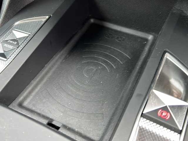 ＤＳオートモビル ＤＳ３ クロスバック ソーシック 岐阜県 2020(令2)年 4.1万km 黒 登録時走行距離４０７４２ｋｍ/純正ディスプレイオーディオ/バックカメラ/ブラインドスポットモニター/レーダークルーズコントロール/レーンキープアシスト/コーナーセンサー前後/ＬＥＤヘッドライト/ハーフレザーシート/プッシュスタート/純正アルミホイール/スマートキー/ETC/フルフラットシート/デイライト/オートライト/置くだけ充電スポット/フロアマット