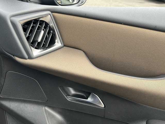 ＤＳオートモビル ＤＳ３ クロスバック ソーシック 岐阜県 2020(令2)年 4.1万km 黒 登録時走行距離４０７４２ｋｍ/純正ディスプレイオーディオ/バックカメラ/ブラインドスポットモニター/レーダークルーズコントロール/レーンキープアシスト/コーナーセンサー前後/ＬＥＤヘッドライト/ハーフレザーシート/プッシュスタート/純正アルミホイール/スマートキー/ETC/フルフラットシート/デイライト/オートライト/置くだけ充電スポット/フロアマット