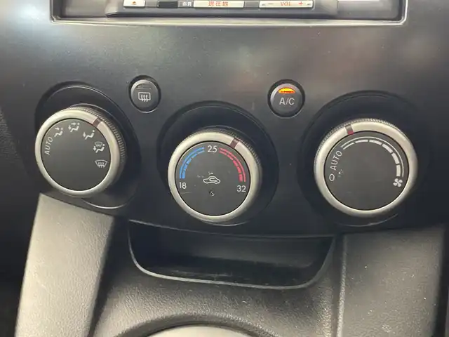 マツダ デミオ 13C－V HIDエディション 群馬県 2011(平23)年 4.2万km ラディアントエボニーマイカ 純正７インチナビ　ワンセグＴＶ　社外１４インチアルミホイール　純正フロアマット　シートカバー　オートエアコン　ＨＩＤヘッドライト　フォグランプ　リモコンキー　電動格納ミラー　ビルトインＥＴＣ　禁煙車