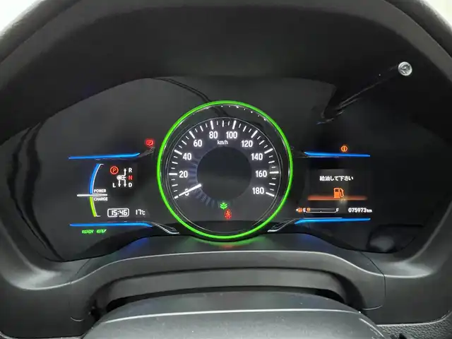 ホンダ ヴェゼル ハイブリッド Z 群馬県 2014(平26)年 7.6万km ホワイトオーキッドパール 純正SDナビ/　　ワンセグ/Bluetooth/    CD/DVD/ipod/SD/AUX/シティブレーキアクティブシステム/クルーズコントロール/バックモニター/ルーフレール/ハーフレザーシート/前席シートヒーター/オートLEDヘッドライト/フォグランプ/本革巻きステアリング/電動パーキングブレーキ/オートブレーキホールド/純正フロアマット/スマートキー2本/前方ドライブレコーダー/ETC