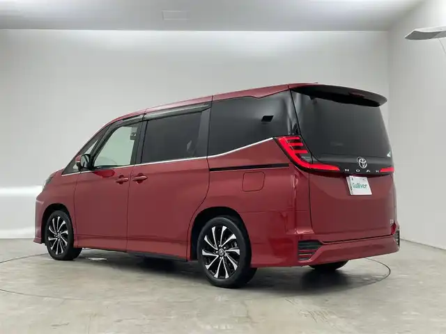 トヨタ ノア ハイブリッド S－Z 埼玉県 2023(令5)年 4.3万km レッドマイカメタリック 純正１０．５インチディスプレイオーデオ　フリップダウンモニター　ユニバーサルステップ　バックカメラ　ＤＶＤ再生　ビルトインＥＴＣ２．０　前後ドラレコ　レーダークルーズ　シートヒーター　ＡＣ１００Ｖ