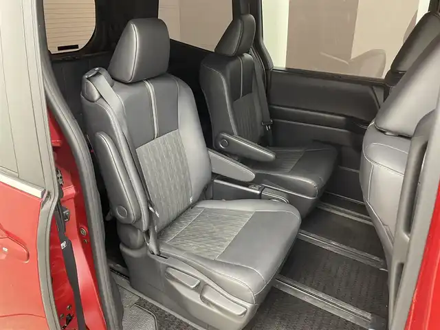 トヨタ ノア ハイブリッド S－Z 埼玉県 2023(令5)年 4.3万km レッドマイカメタリック 純正１０．５インチディスプレイオーデオ　フリップダウンモニター　ユニバーサルステップ　バックカメラ　ＤＶＤ再生　ビルトインＥＴＣ２．０　前後ドラレコ　レーダークルーズ　シートヒーター　ＡＣ１００Ｖ