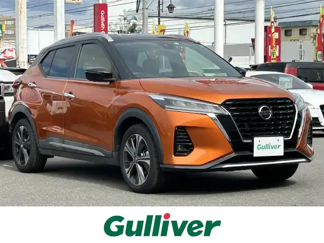 日産 キックス X ツートーンインテリアED 群馬県 2020(令2)年 6.7万km プレミアムホライズンオレンジ/ピュアブラック 2トーン 純正9型ナビ(MM320D-L)/CD・DVD・BT・フルセグ/アラウンドビューモニター/インテリジェントルームミラー/前後ドライブレコーダー/ビルトインETC/前席シートヒーター/ステアリングヒーター/追従式クルーズコントロール/横滑り防止装置/レーンキープアシスト/衝突軽減ブレーキ/アイドリングストップ/純正アルミホイール/LEDヘッドライト