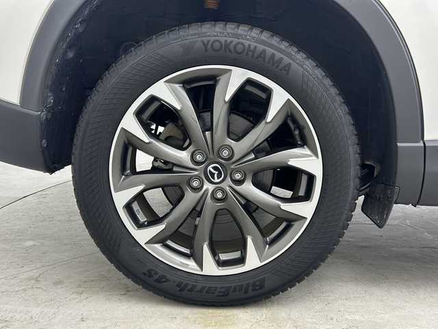 マツダ ＣＸ－５ XD Lパッケージ 大阪府 2015(平27)年 2.8万km クリスタルホワイトパールマイカ 純正SDナビ/【BT/フルセグテレビ/USB/AUX/DVD]/BOSEスピーカー/バックカメラ/ＥＴＣ/ブラインドスポットモニター/衝突被害軽減システム/コーナーセンサー　後ろ/レーンキープアシスト/クルーズコントロール/アイドリングストップ/オートライト/パワーシート　D+N席/シートヒーター　D+N席/純正19インチアルミホイール/純正フロアマット/スペアキー