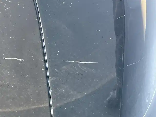 トヨタ エスクァイア Gi プレミアムパッケージ 岡山県 2019(令1)年 7.8万km ブラック 登録時走行距離 77825km/純正10インチナビ(NSZN-Z68T)/　(CD/DVD/フルセグTV/Bluetooth)/純正12.1インチフリップダウンモニター（V12T-R68C）/バックカメラ/衝突被害軽減システム/車線逸脱警報（レーンキープアシスト）/コーナーセンサー/ビルトインETC/両側パワースライドドア/ブラウンハーフレザーシート/シートヒーター（D・N席）/ステアリングヒーター/革巻きステアリング/ステアリングスイッチ/純正LEDヘッドライト/フォグライト/オートライト/オートマチックハイビーム/プッシュスタート/スマートキー/自動防眩式ルームミラー/MTモード付きAT/アイドリングストップ/純正アルミホイール 15インチ/ロールサンシェード/電動格納ミラー/オートリトラミラー/純正フロアマット車載/横滑防止装置/盗難防止装置/取扱説明書/新車時整備手帳（保証書）