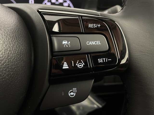 ホンダ ヴェゼル ハイブリッド e:HEV Z 新潟県 2025(令7)年 0.1千km クリスタルブラックパール ホンダセンシング/純正ナビ/　Bluetooth/フルセグTV/AndroidAuto/AppleCarPlay/バックカメラ/パワーバックドア/レーダークルーズコントロール/LEDオートライト/ハーフレザーシート/シートヒーター/純正18インチアルミホイール/パドルシフト/ブラインドスポットモニター/シーケンシャルウィンカー/ワイヤレス充電器/ステアリングヒーター