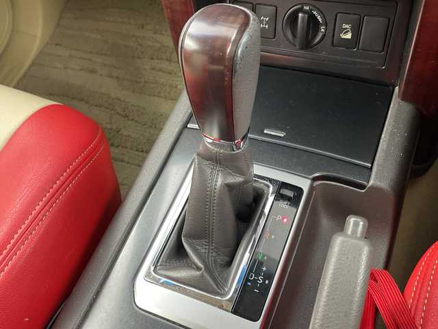 トヨタ ランドクルーザー プラド TX 岐阜県 2016(平28)年 11.7万km ホワイトパールクリスタルシャイン サンルーフ/モデリスタエアロ/シートカバー/トヨタセーフティセンス/・レーンディパーチャーアラート/・プリクラッシュセーフティ/カロッツェリアHDDナビ/（CD/DVD/フルセグ/Bluetooth/HDMI）/バックカメラ/オートLEDヘッドライト/前方ドライブレコーダー/ビルトインETC/スマートキー/スペアキー/電動格納ミラー/保証書/取扱説明書