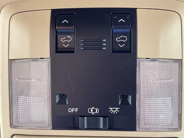 トヨタ ランドクルーザー プラド TX 岐阜県 2016(平28)年 11.7万km ホワイトパールクリスタルシャイン サンルーフ/モデリスタエアロ/シートカバー/トヨタセーフティセンス/・レーンディパーチャーアラート/・プリクラッシュセーフティ/カロッツェリアHDDナビ/（CD/DVD/フルセグ/Bluetooth/HDMI）/バックカメラ/オートLEDヘッドライト/前方ドライブレコーダー/ビルトインETC/スマートキー/スペアキー/電動格納ミラー/保証書/取扱説明書