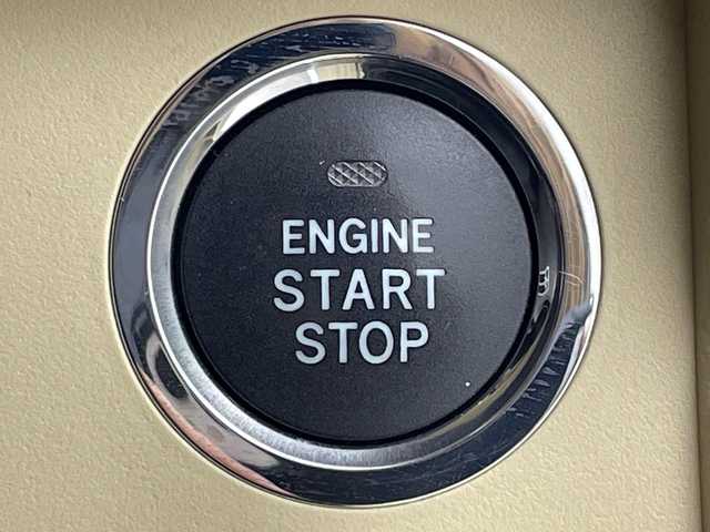 トヨタ ランドクルーザー プラド TX 岐阜県 2016(平28)年 11.7万km ホワイトパールクリスタルシャイン サンルーフ/モデリスタエアロ/シートカバー/トヨタセーフティセンス/・レーンディパーチャーアラート/・プリクラッシュセーフティ/カロッツェリアHDDナビ/（CD/DVD/フルセグ/Bluetooth/HDMI）/バックカメラ/オートLEDヘッドライト/前方ドライブレコーダー/ビルトインETC/スマートキー/スペアキー/電動格納ミラー/保証書/取扱説明書