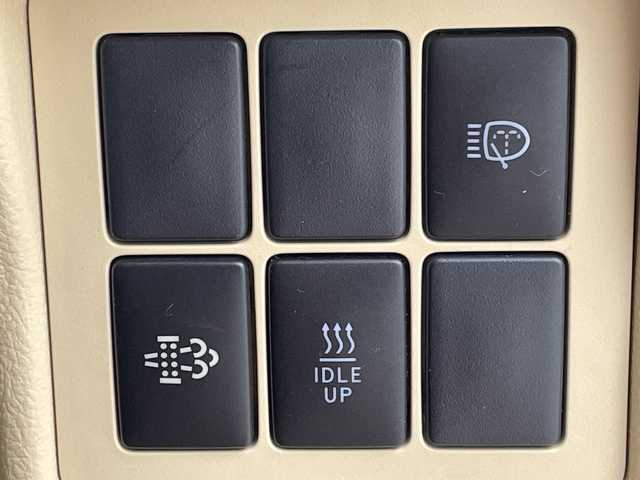 トヨタ ランドクルーザー プラド TX 岐阜県 2016(平28)年 11.7万km ホワイトパールクリスタルシャイン サンルーフ/モデリスタエアロ/シートカバー/トヨタセーフティセンス/・レーンディパーチャーアラート/・プリクラッシュセーフティ/カロッツェリアHDDナビ/（CD/DVD/フルセグ/Bluetooth/HDMI）/バックカメラ/オートLEDヘッドライト/前方ドライブレコーダー/ビルトインETC/スマートキー/スペアキー/電動格納ミラー/保証書/取扱説明書