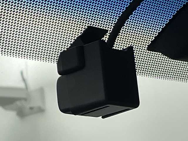 トヨタ ランドクルーザー プラド TX 岐阜県 2016(平28)年 11.7万km ホワイトパールクリスタルシャイン サンルーフ/モデリスタエアロ/シートカバー/トヨタセーフティセンス/・レーンディパーチャーアラート/・プリクラッシュセーフティ/カロッツェリアHDDナビ/（CD/DVD/フルセグ/Bluetooth/HDMI）/バックカメラ/オートLEDヘッドライト/前方ドライブレコーダー/ビルトインETC/スマートキー/スペアキー/電動格納ミラー/保証書/取扱説明書