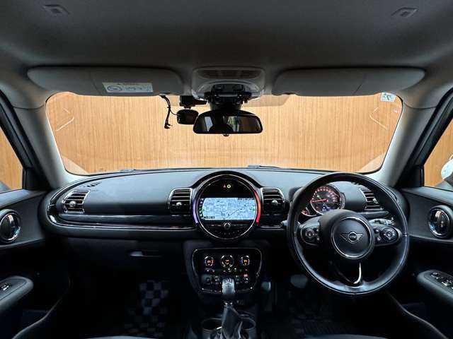 ＭＩＮＩ ミニ クラブマン クーパーD 千葉県 2019(令1)年 4.1万km エメラルドグレー ＡＣＣ　/純正ナビ　/バックカメラ　/リアＰＤＣ　/ＯＰ１７インチＡＷ　/コンフォートアクセス　/ドライビングモード　/シートヒーター　/ＭＩＮＩエキサイトメントＰＫＧ　/インテリジェントセーフティ　/ＬＥＤヘッドライト