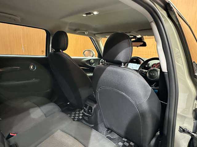 ＭＩＮＩ ミニ クラブマン クーパーD 千葉県 2019(令1)年 4.1万km エメラルドグレー ＡＣＣ　/純正ナビ　/バックカメラ　/リアＰＤＣ　/ＯＰ１７インチＡＷ　/コンフォートアクセス　/ドライビングモード　/シートヒーター　/ＭＩＮＩエキサイトメントＰＫＧ　/インテリジェントセーフティ　/ＬＥＤヘッドライト