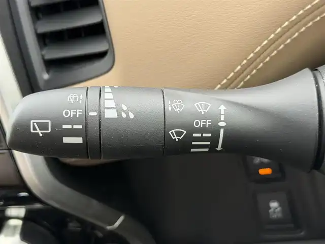 日産 セレナ ハイウェイスター G 愛知県 2017(平29)年 4.9万km マルーンレッド 純正SDナビ（SD確認できず）/全方位カメラ/プロパイロット/両側パワースライドドア/デジタルインナーミラー/純正フリップダウン/ETC/フロアマット/オートライト/スマートキー/純正LEDライト/ハーフレザー/電子パーキング/オートホールド/電動格納ミラー/ロールサンシェード/後席USB差し口/純正16インチAW