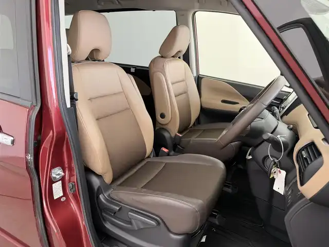 日産 セレナ ハイウェイスター G 愛知県 2017(平29)年 4.9万km マルーンレッド 純正SDナビ（SD確認できず）/全方位カメラ/プロパイロット/両側パワースライドドア/デジタルインナーミラー/純正フリップダウン/ETC/フロアマット/オートライト/スマートキー/純正LEDライト/ハーフレザー/電子パーキング/オートホールド/電動格納ミラー/ロールサンシェード/後席USB差し口/純正16インチAW