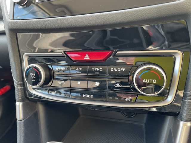 スバル フォレスター プレミアム 石川県 2018(平30)年 7.2万km クリスタルホワイトP ダイアトーンナビ　フルセグＴＶ　バック＆サイドカメラ　ＬＥＤヘッドライト　パワーバックドア　レーダークルーズ　デジタルミラー　ブラインドスポット　ＥＴＣ　ドラレコ　シートヒーター　スマートキー