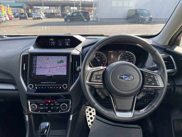 スバル フォレスター プレミアム 石川県 2018(平30)年 7.2万km クリスタルホワイトP ダイアトーンナビ　フルセグＴＶ　バック＆サイドカメラ　ＬＥＤヘッドライト　パワーバックドア　レーダークルーズ　デジタルミラー　ブラインドスポット　ＥＴＣ　ドラレコ　シートヒーター　スマートキー