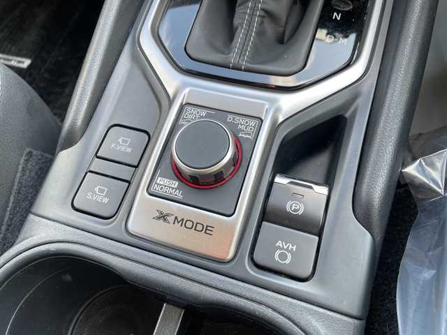 スバル フォレスター プレミアム 石川県 2018(平30)年 7.2万km クリスタルホワイトP ダイアトーンナビ　フルセグＴＶ　バック＆サイドカメラ　ＬＥＤヘッドライト　パワーバックドア　レーダークルーズ　デジタルミラー　ブラインドスポット　ＥＴＣ　ドラレコ　シートヒーター　スマートキー