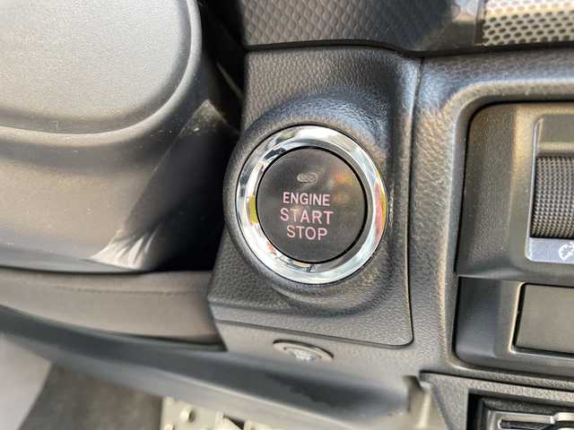 スバル フォレスター プレミアム 石川県 2018(平30)年 7.2万km クリスタルホワイトP ダイアトーンナビ　フルセグＴＶ　バック＆サイドカメラ　ＬＥＤヘッドライト　パワーバックドア　レーダークルーズ　デジタルミラー　ブラインドスポット　ＥＴＣ　ドラレコ　シートヒーター　スマートキー