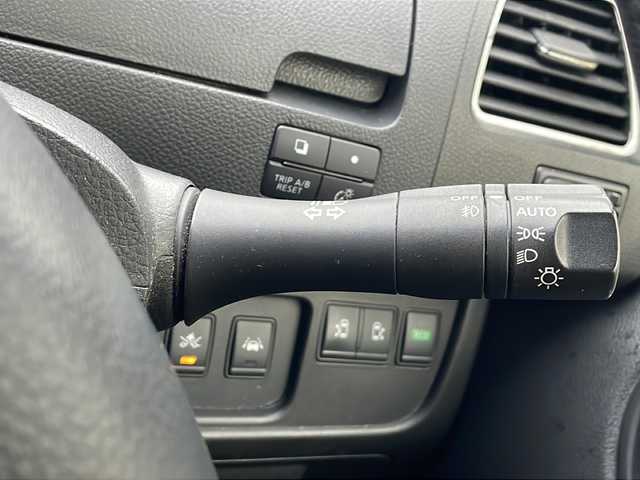 日産 セレナ ハイウェイスター Vセレ+SaftyⅡ 青森県 2015(平27)年 9.9万km ダイヤモンドブラック ・4WD/・純正SDナビ/・DVD/BT/フルセグTV/・両側パワースライドドア/・衝突被害軽減ブレーキ/・クルーズコントロール/・レーンキープアシスト/・横滑り防止装置/・前後コーナーセンサー/・アラウンドビューモニター/・オートライト/・LEDヘッドライト/・LEDフォグランプ/・純正AW15インチ/・ETC/・アイドリングストップ/・スマートキー