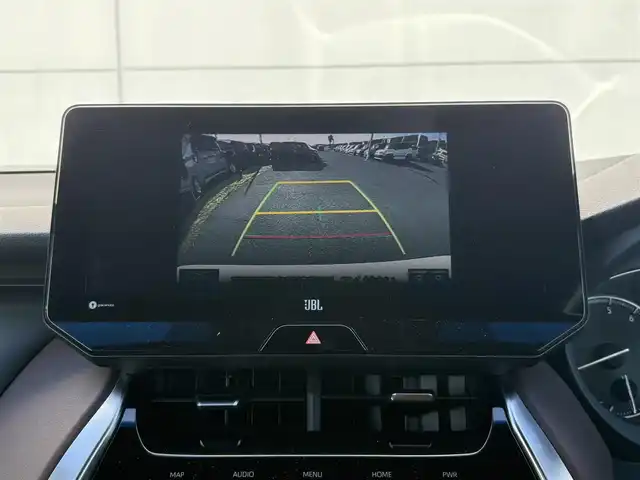 トヨタ ハリアー Z レザーパッケージ 千葉県 2021(令3)年 3万km ホワイトパールクリスタルシャイン 純正12.3インチナビ/JBLプレミアムサウンドシステム/フルセグTV/USB/Bluetooth/AppleCarPlay/AndroidAuto/ビルトインETC/バックカメラ/デジタルインナーミラー/ヘッドアップディスプレイ/ステアリングスイッチ/ステアリングヒーター/純正LEDヘッドライト/オートライト/オートハイビーム/フォグランプ/オートミラー/ウインカーミラー/ブラインドスポットモニター/D+N席パワーシート/D席メモリーシート/D+N席シートベンチレーション/純正アルミホイール/純正フロアマット