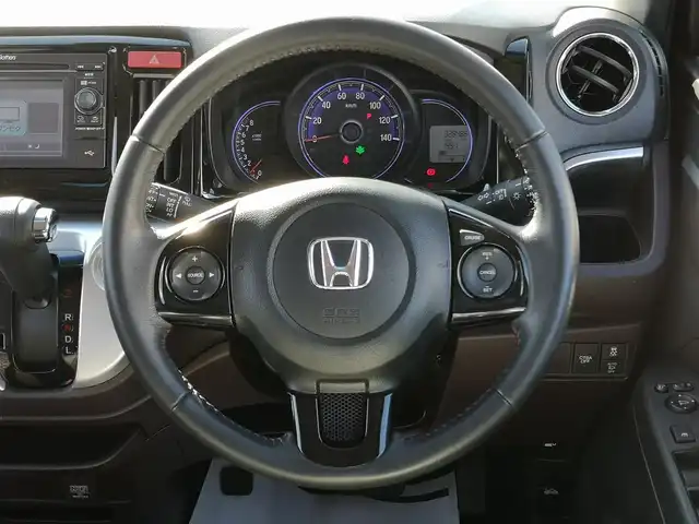 ホンダ Ｎ ＷＧＮ カスタム G Lパッケージ 茨城県 2015(平27)年 2.9万km スマートブラック 純正ディスプレイオーディオ/【AM・FM・CD・1セグTV・iPod・USB】/クルコン/Bカメラ/オートエアコン/オートライト/Fフォグ/キセノンライト/電格ミラー/ウインカーミラー/ドアバイザー/純正フロアマット/純正アルミホイール