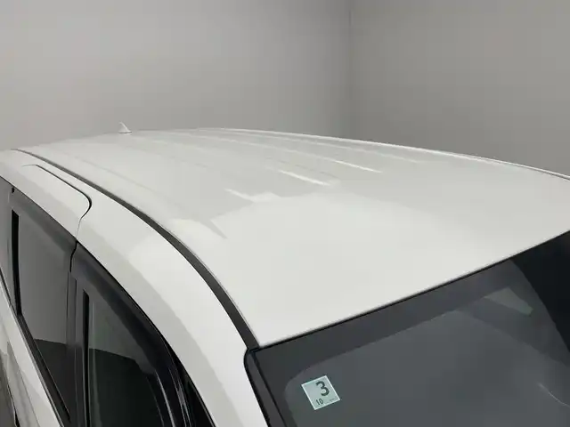 トヨタ ノア ハイブリッド S－Z 愛知県 2023(令5)年 6.7万km ホワイトパールクリスタルシャイン 純正１０．５型ナビ　純正１４型後席モニター　禁煙　バックカメラ　ＤＶＤ　フルセグ　セーフティセンス　ＡＣ１００Ｖ　ＨＤＭＩ　前後ドラレコ　ＥＴＣ２．０　シートヒーター　追従クルコン　衝突軽減　車線逸脱　両側パワースライドドア　純正フロアマット　LEDオートハイビーム　ハーフレザー