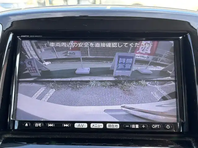 車両画像12